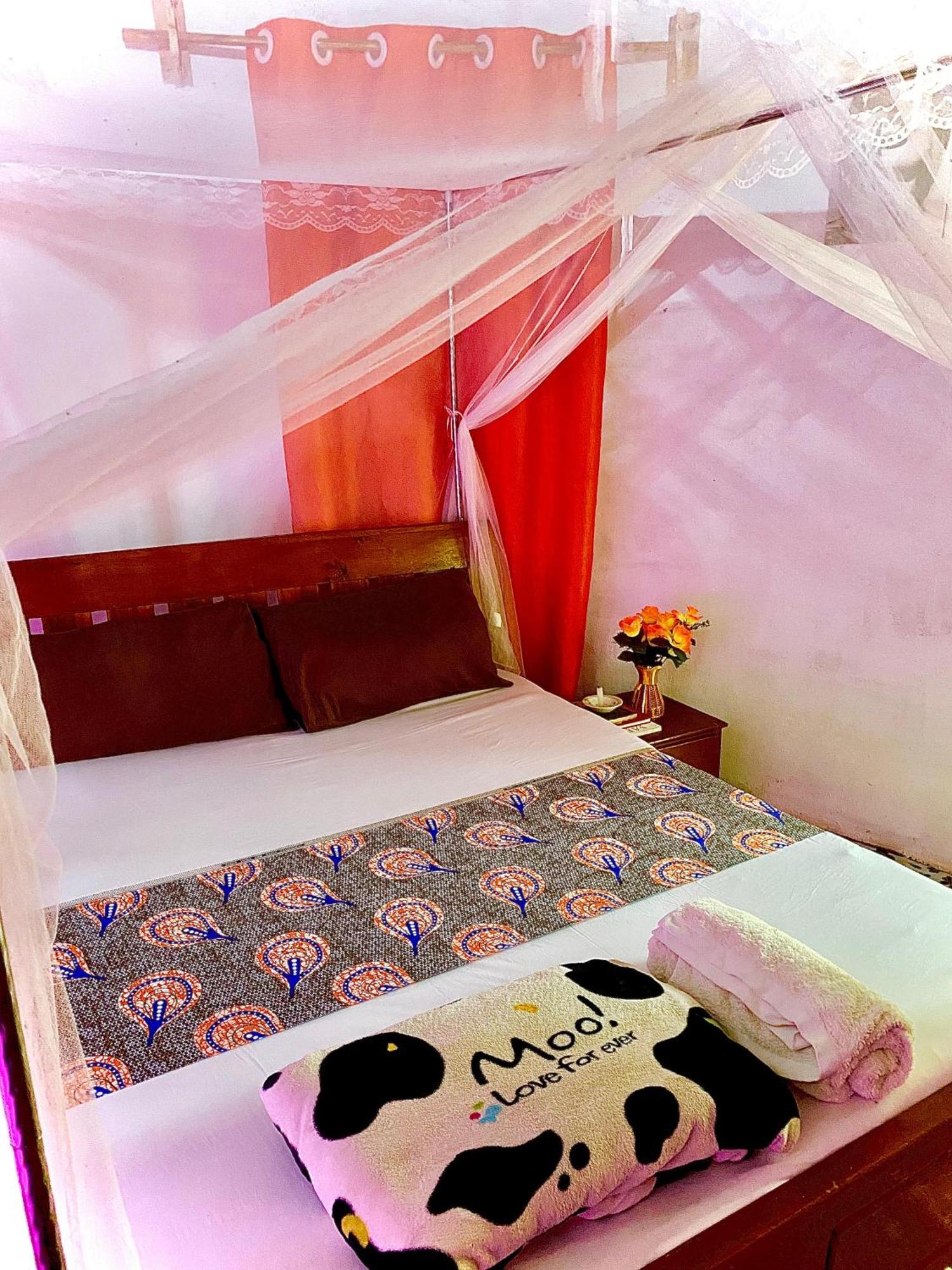 African Hut Tiny Cottage Діані-Біч Екстер'єр фото